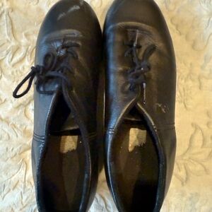 Tap shoes, women size 7